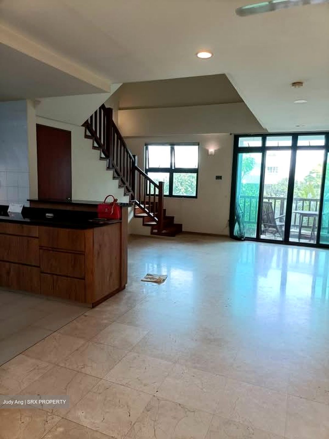 Holland Road (D10), Condominium #559743401